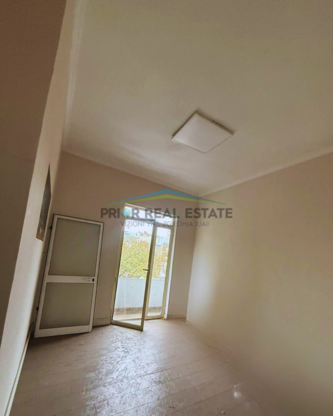 Jepet me Qira Ambient Biznesi, Sheshi Willson